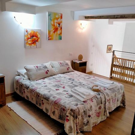 Appartement Vesna Loft In Luino Extérieur photo