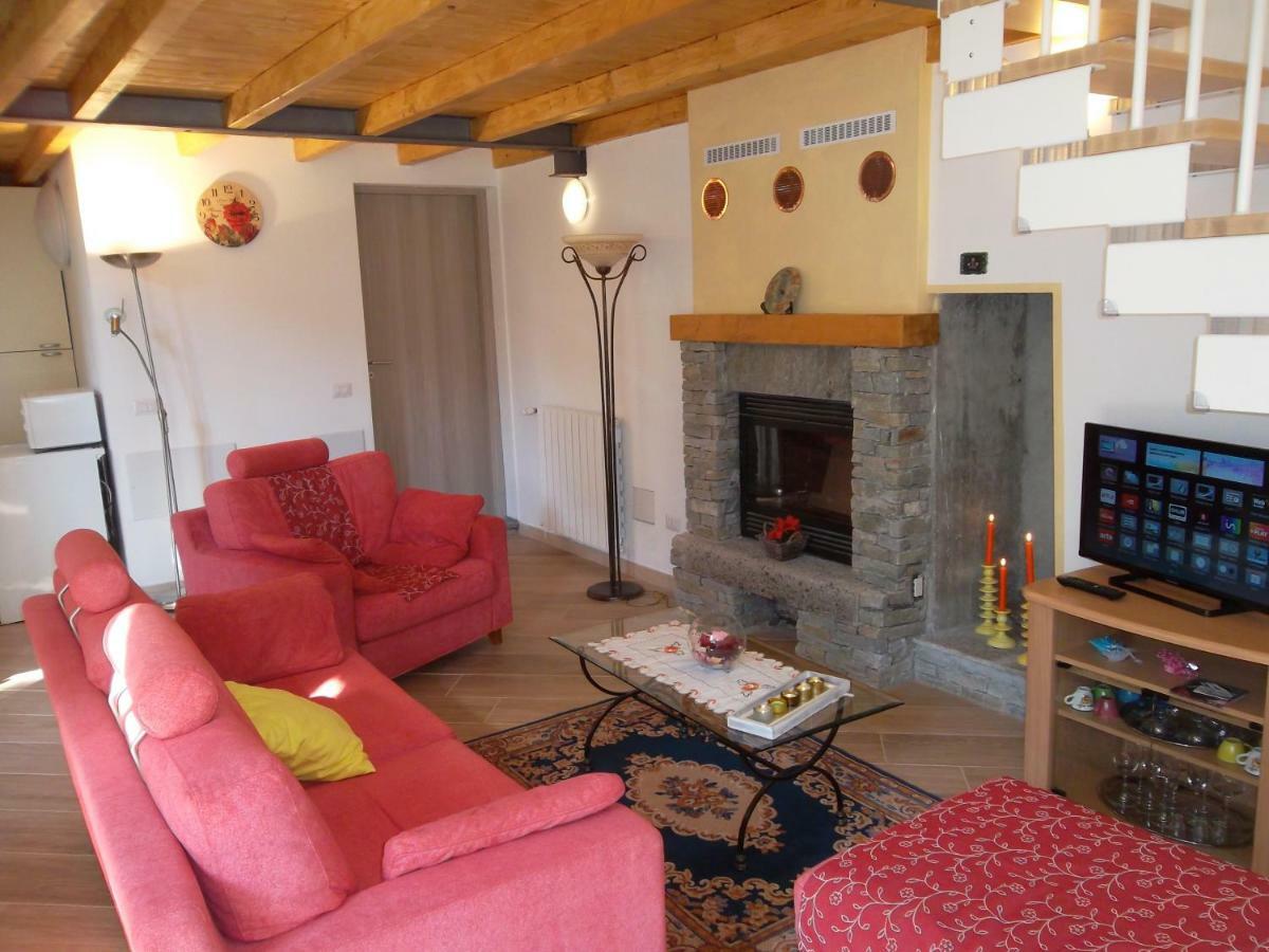 Appartement Vesna Loft In Luino Extérieur photo